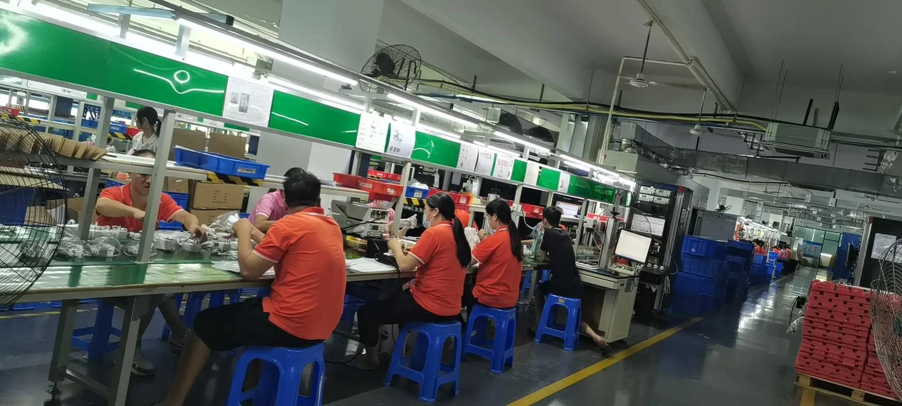 适配器,充电器加班赶货中,选择新斯宝产品,让您安全无忧#工厂